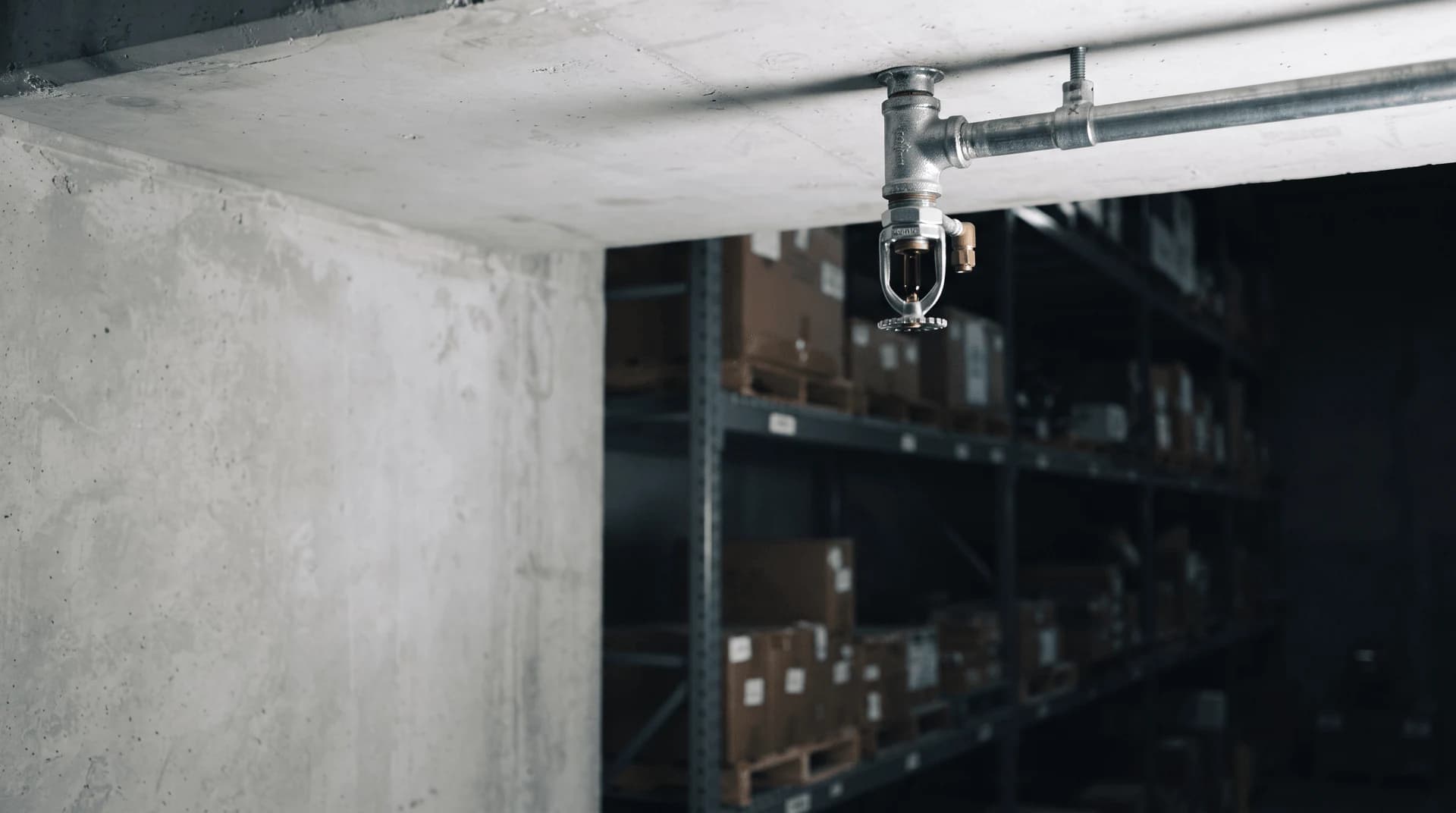 Hệ đầu phun sprinkler lắp dưới trần công trình